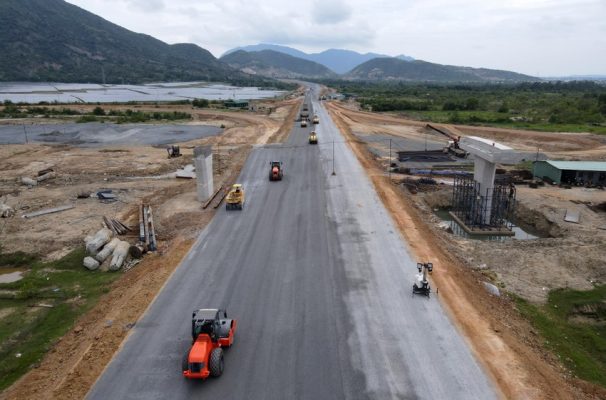 de-xuat-dau-tu-du-an-cao-toc-nha-trang-lien-khuong