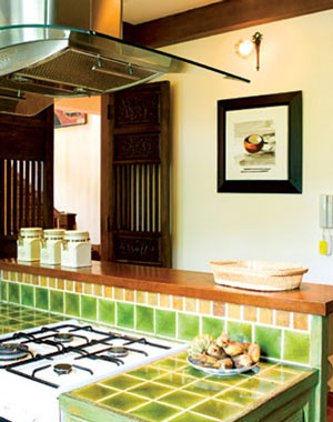 bep-chung-co-can-theo-phong-thuy