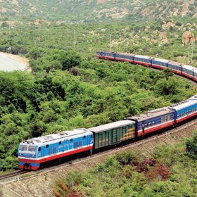 Tập đoàn Stadler của Thụy Sỹ muốn tham gia vào dự án trùng tu đường sắt Đà Lạt