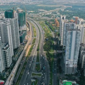 Nhiều doanh nghiệp bất động sản muốn bán dự án, bán sỉ sản phẩm để có tiền trả nợ