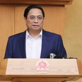 Thị trường bất động sản có khởi sắc nhưng còn khó khăn